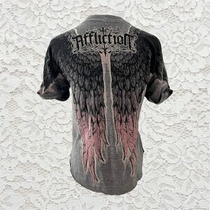 vintage affliction short sleeve top with angel wing graphic